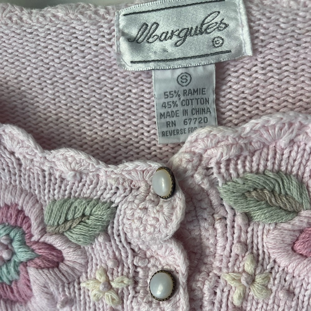 Embroidered Light Pink Floral Knit ramie and cotton Sweater - Picture 3 of 5